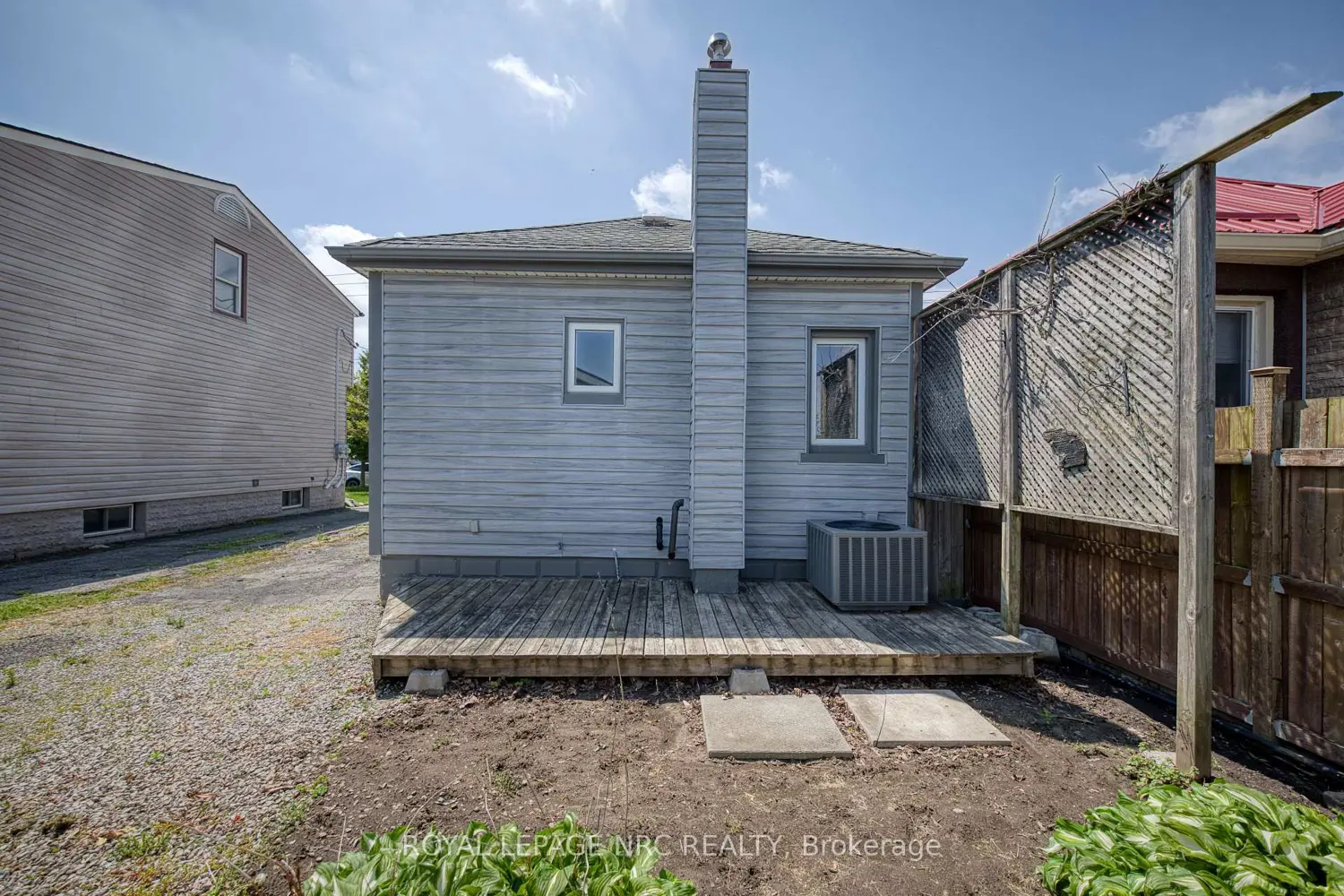 498 Scholfield Avenue photo 4