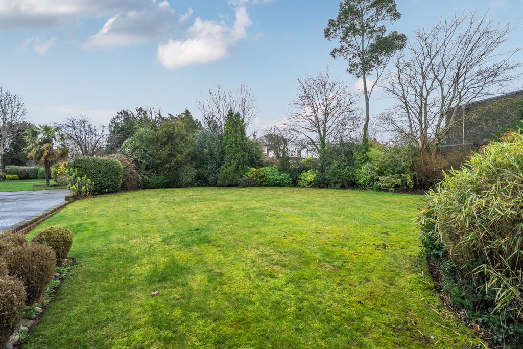 Additional image 14 of 4 bed detached house for saleBurgh Heath Road, Epsom KT17