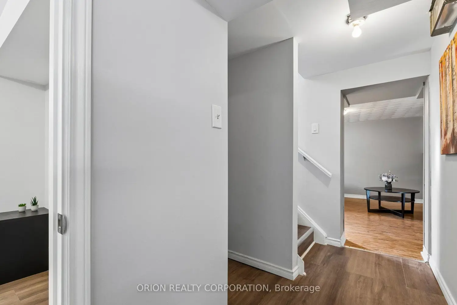 Additional image 11 of 1014B Vanier Avenue