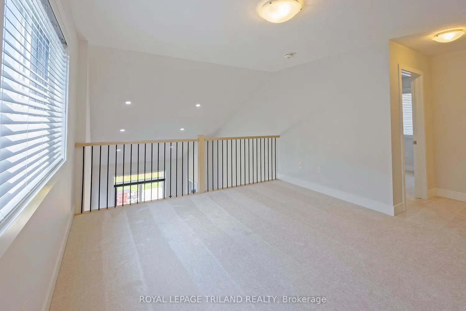 Additional image 8 of 2467 Irish Moss Road