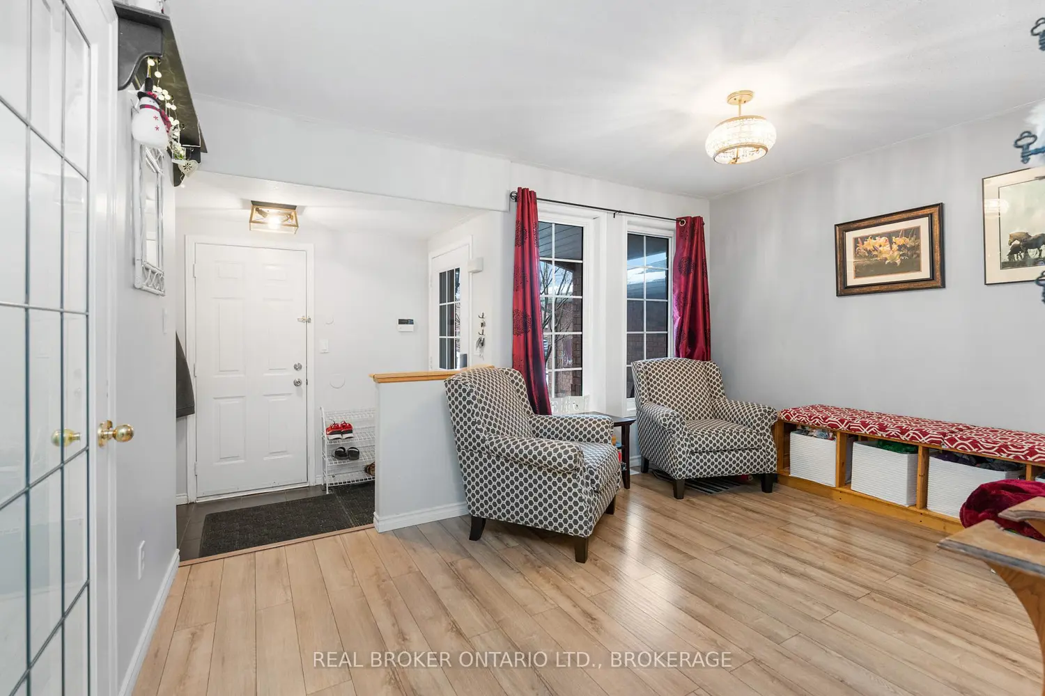 264 Ellesmeer Avenue photo 3