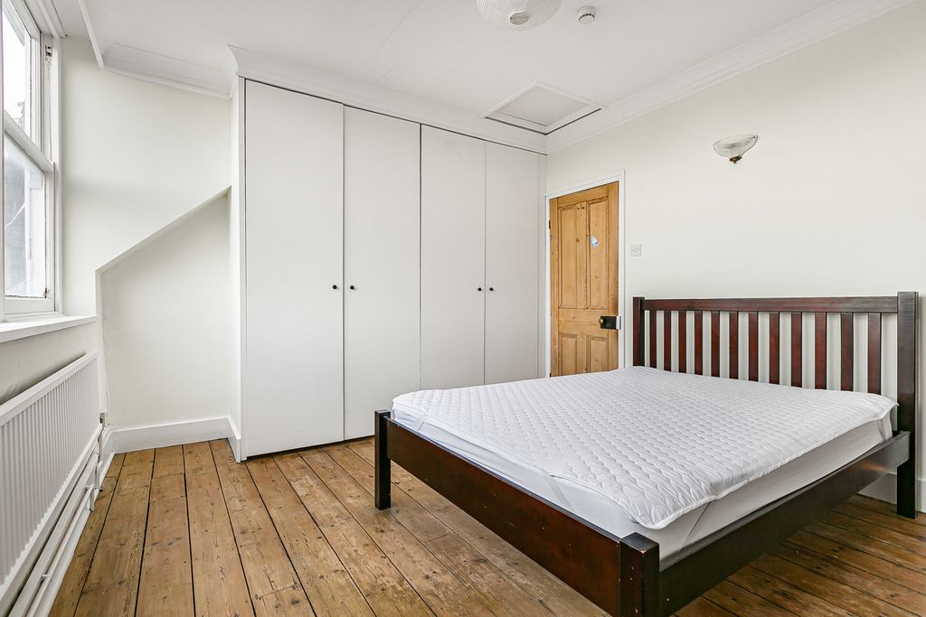 Additional image 17 of 6 bed semi-detached house for saleManorcrofts Road, Egham, Surrey TW20