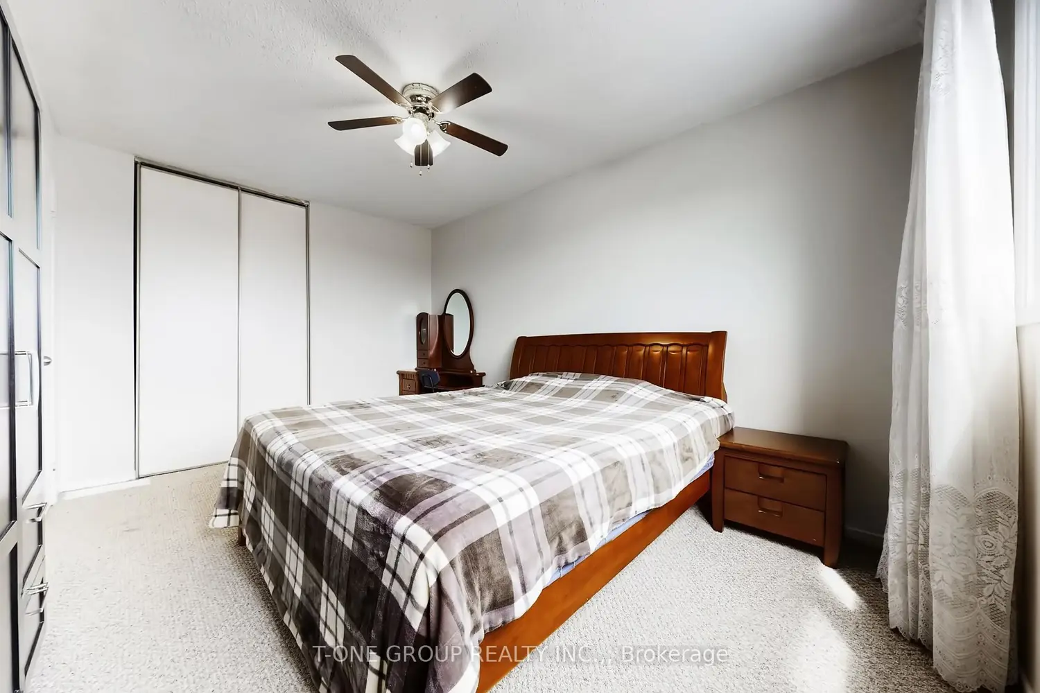 Additional image 11 of 3025 Cedarglen Gate 75