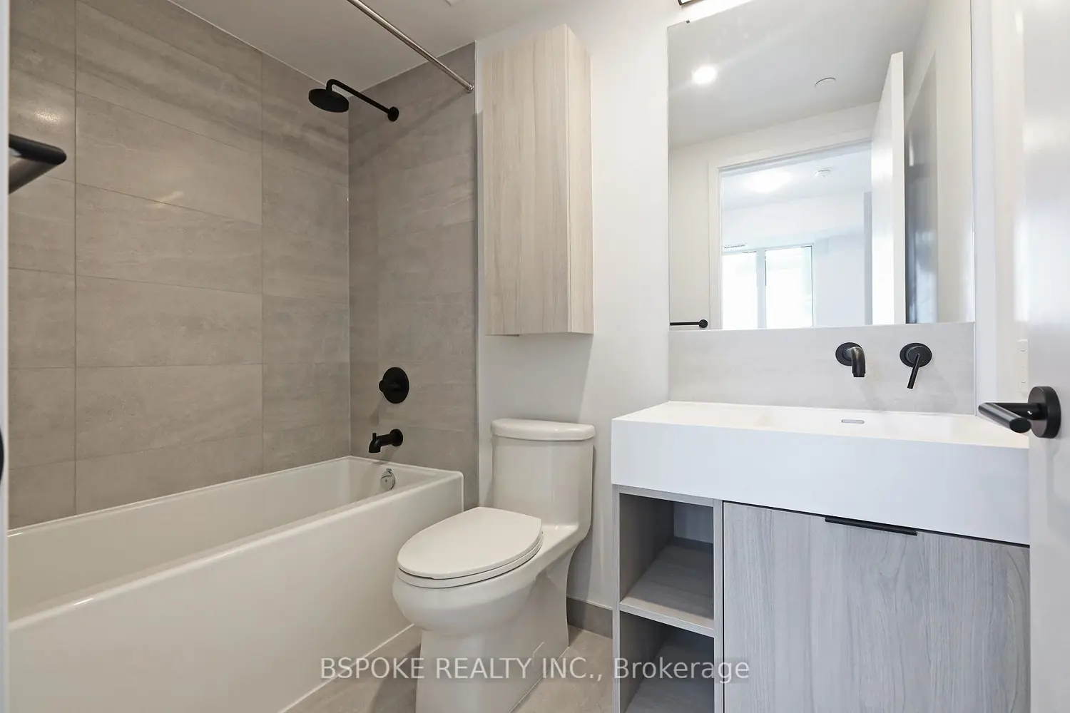 Additional image 8 of 108 Peter Street 2811