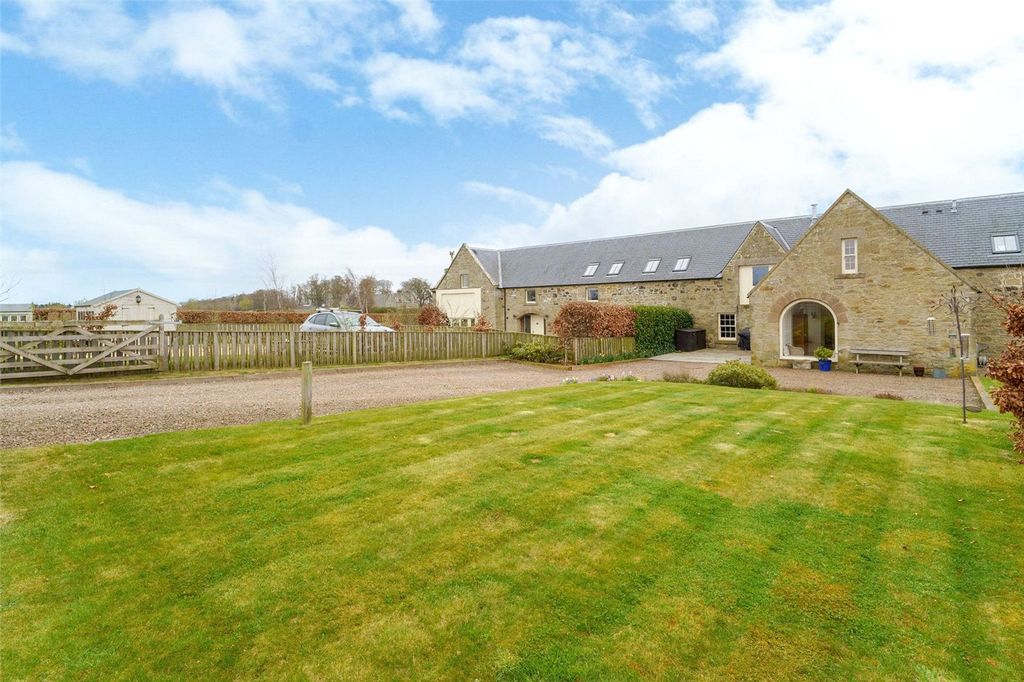 3 bed terraced house for sale5 Edrom Newton Steading, Duns TD11
