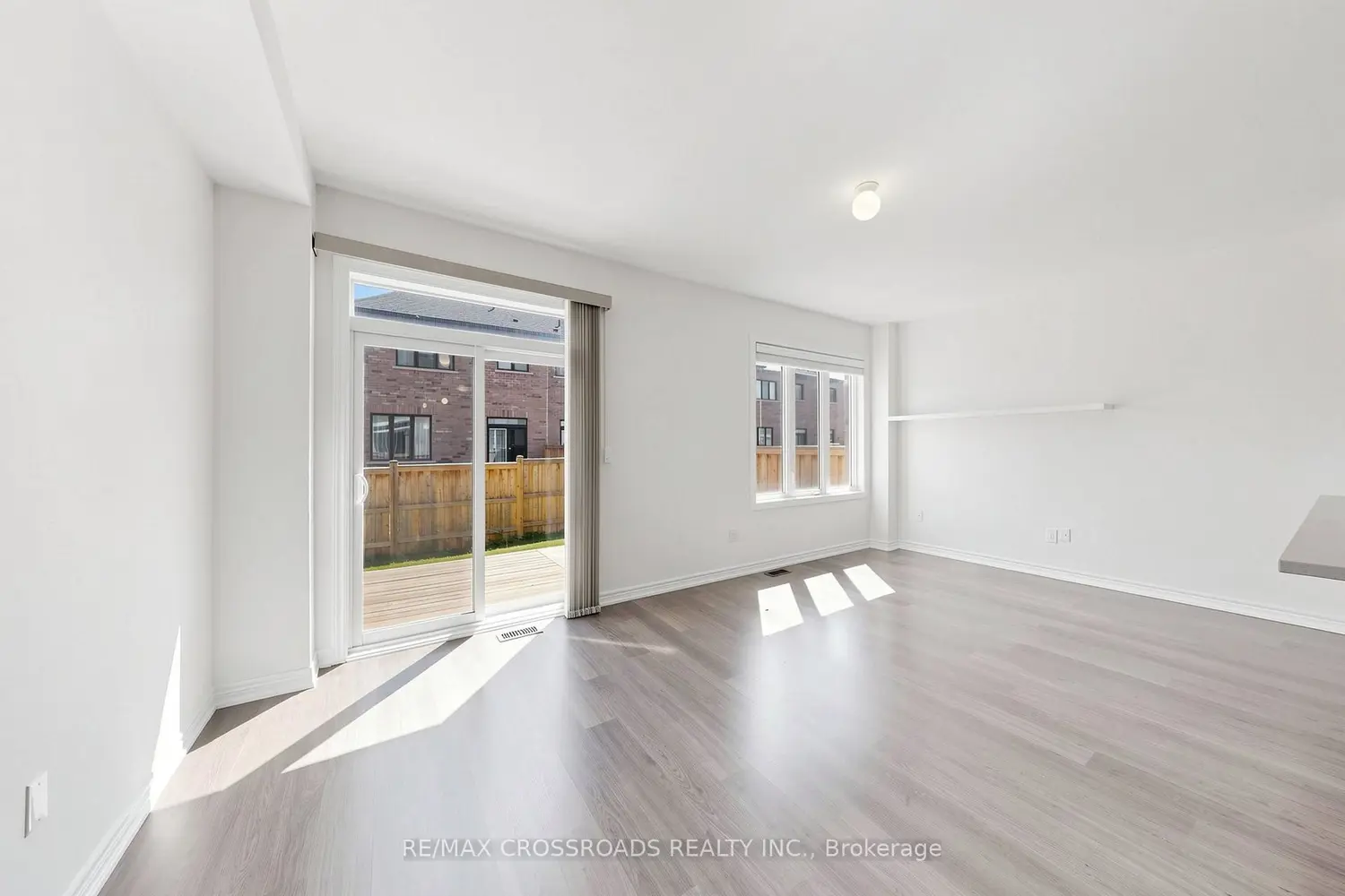 Additional image 9 of 27 Collier Crescent