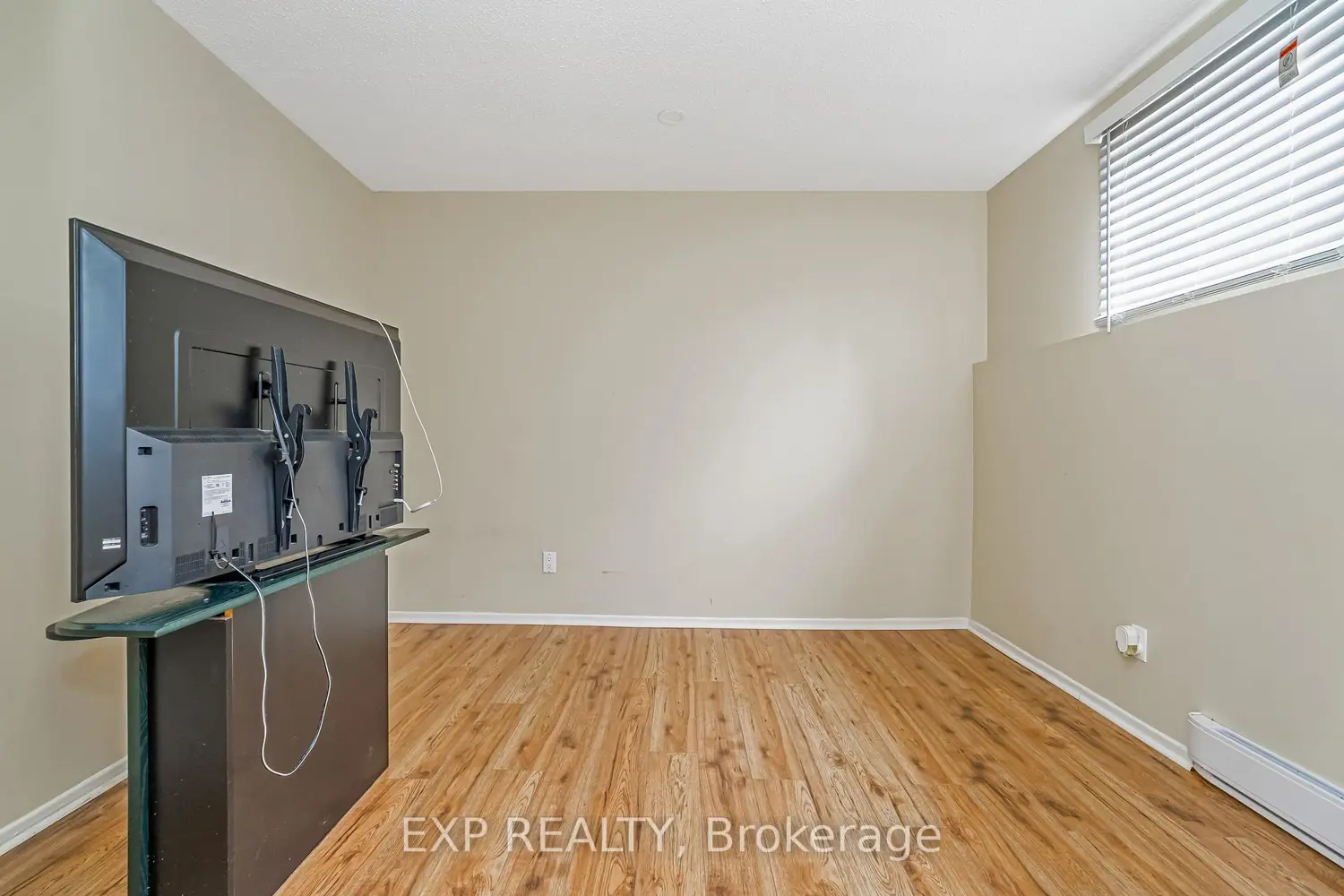 Additional image 9 of 2610 Draper Avenue 12