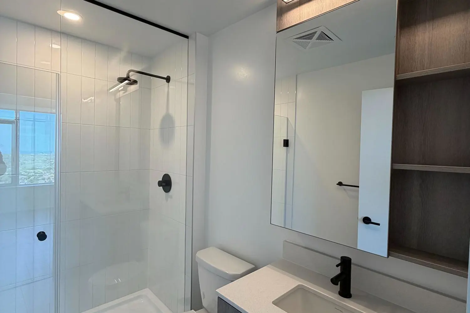 Additional image 11 of 2495 Eglinton Avenue 2411