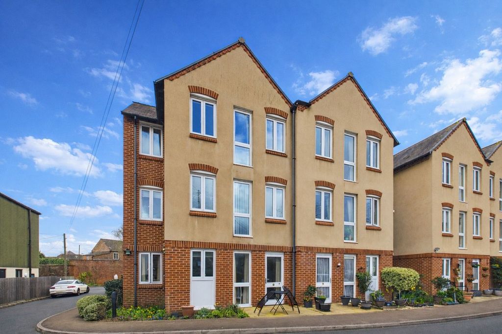 1 bed flat for saleStation Street, Ross-On-Wye HR9