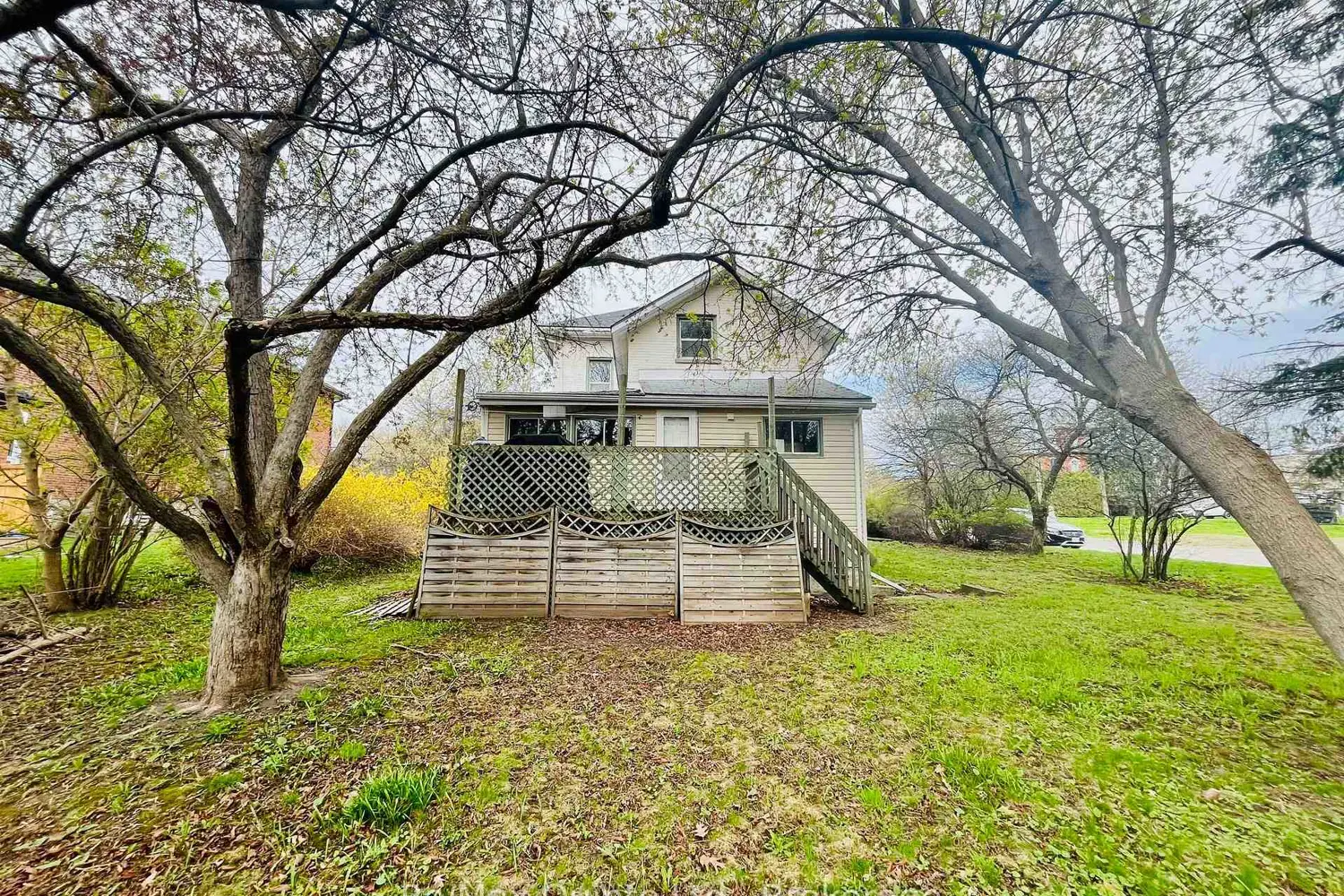 45 Highland Avenue photo 3