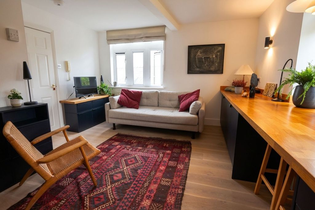 1 bed flat for saleTower Road, Ely CB7 photo 3