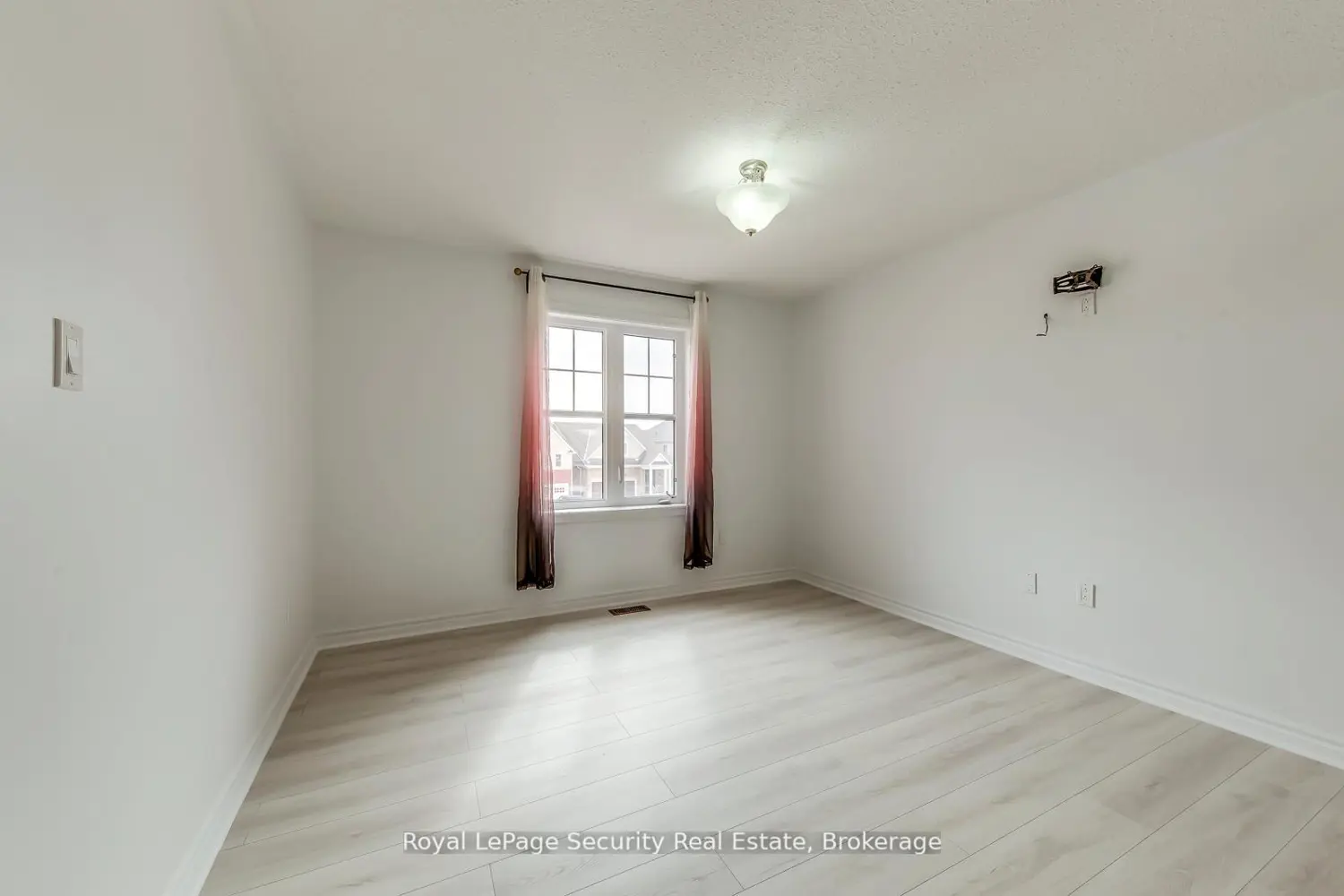 Additional image 9 of 757 Halbert Drive