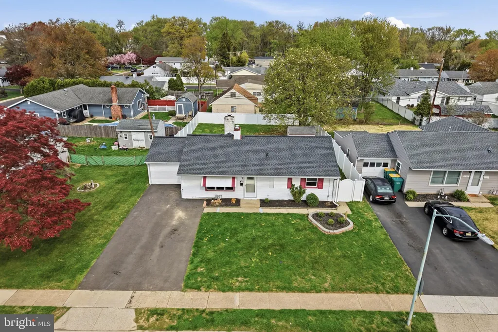 284 N Olds Boulevard, Fairless Hills, PA 19030