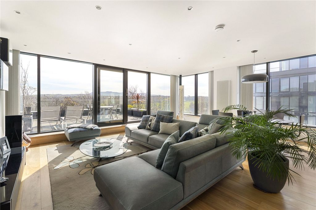 2 bed flat for saleSimpson Loan, Quartermile, Edinburgh, Midlothian EH3