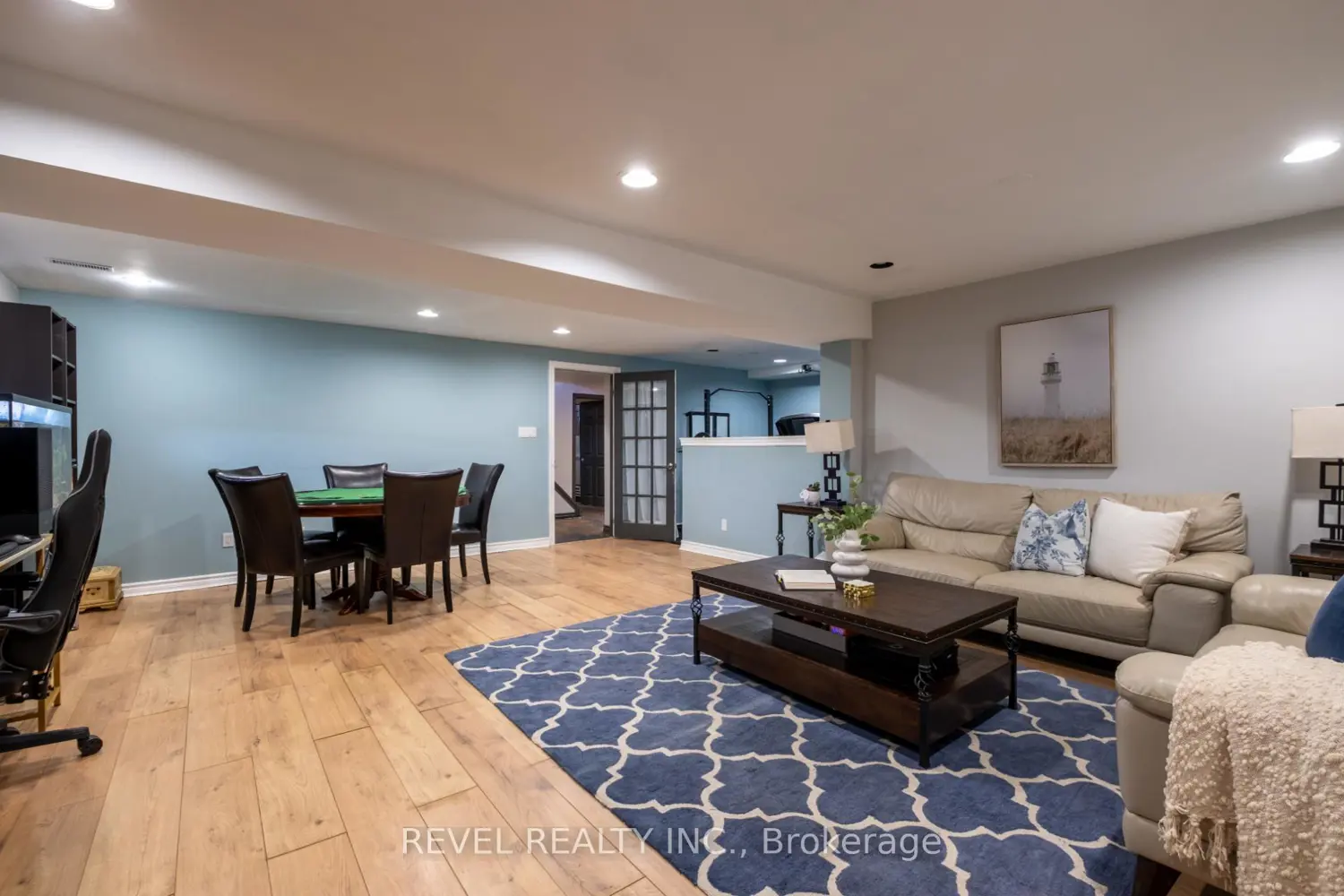 14227 Trafalgar Road photo 2