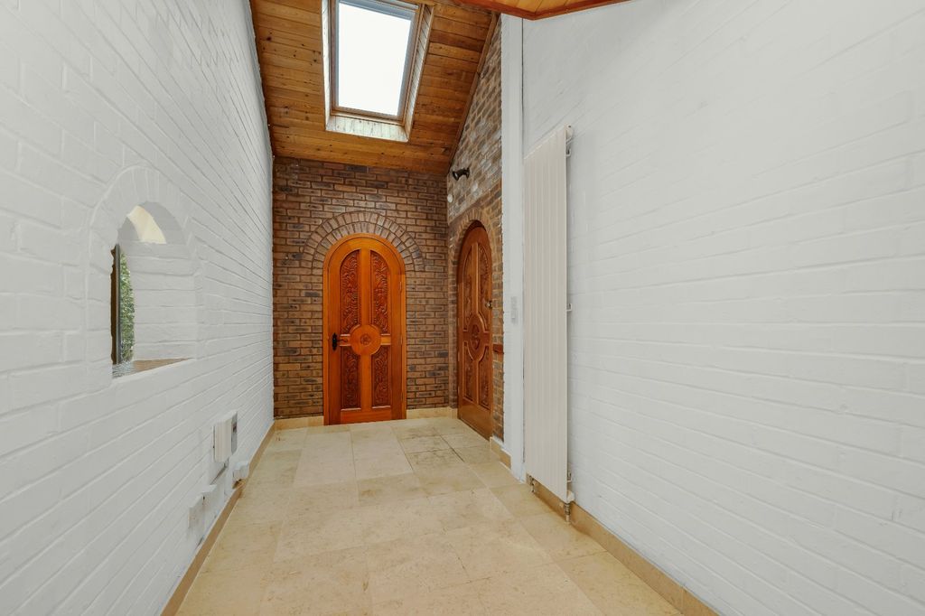 Additional image 3 of 4 bed detached house for saleHansler Grove, East Molesey, Surrey KT8