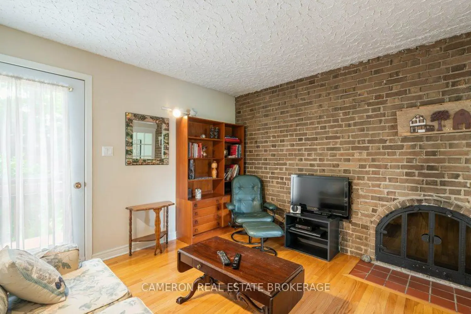 1515 Grant Avenue photo 2