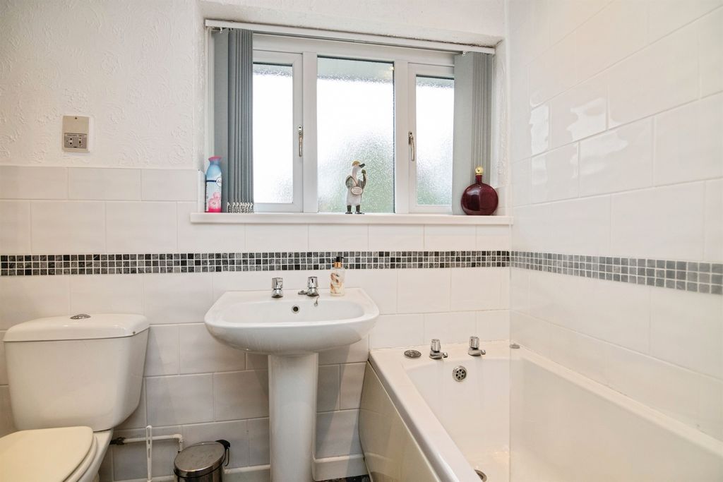 Additional image 14 of 5 bed detached house for saleView Drive, Dudley DY2