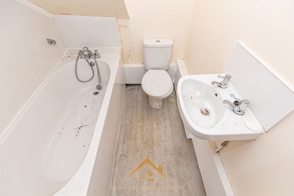 Additional image 6 of 1 bed flat for sale7 Flat 2-2, Main Street, Newmilns KA16
