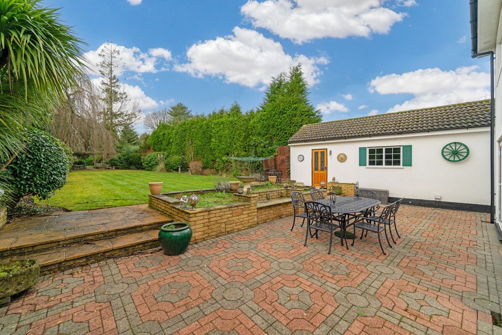 Additional image 19 of 5 bed detached house for saleBakeham Lane Englefield Green Egham, Surrey TW20