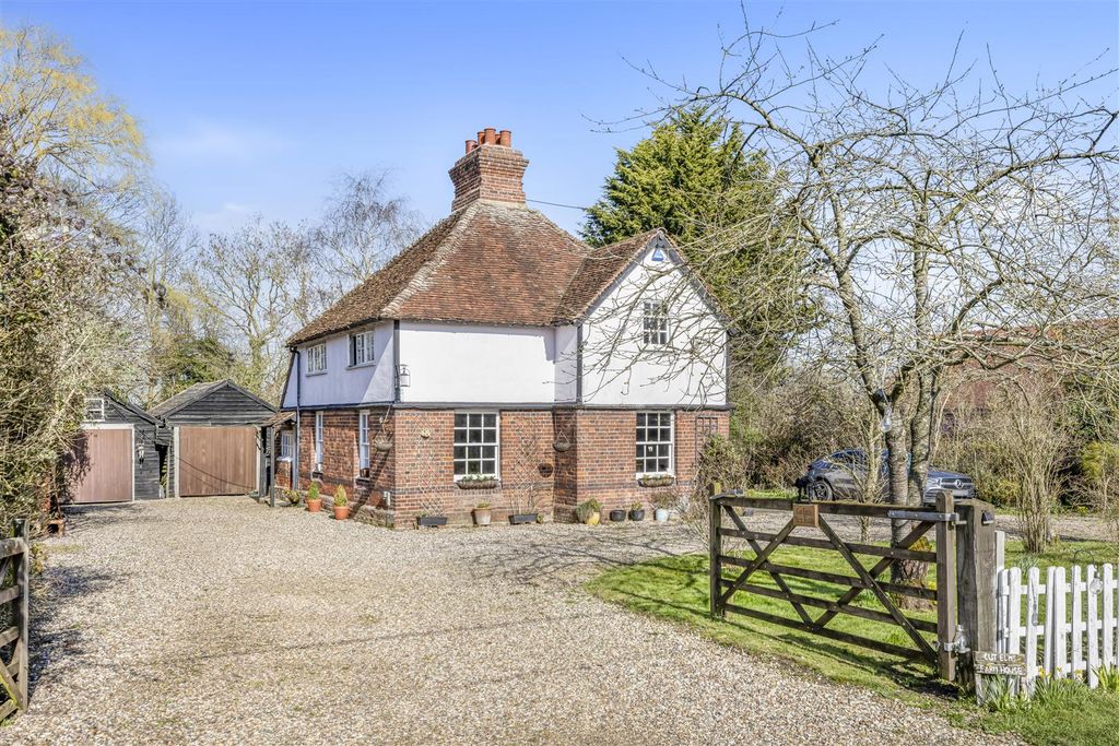 3 bed detached house for saleKeers Green, Dunmow CM6