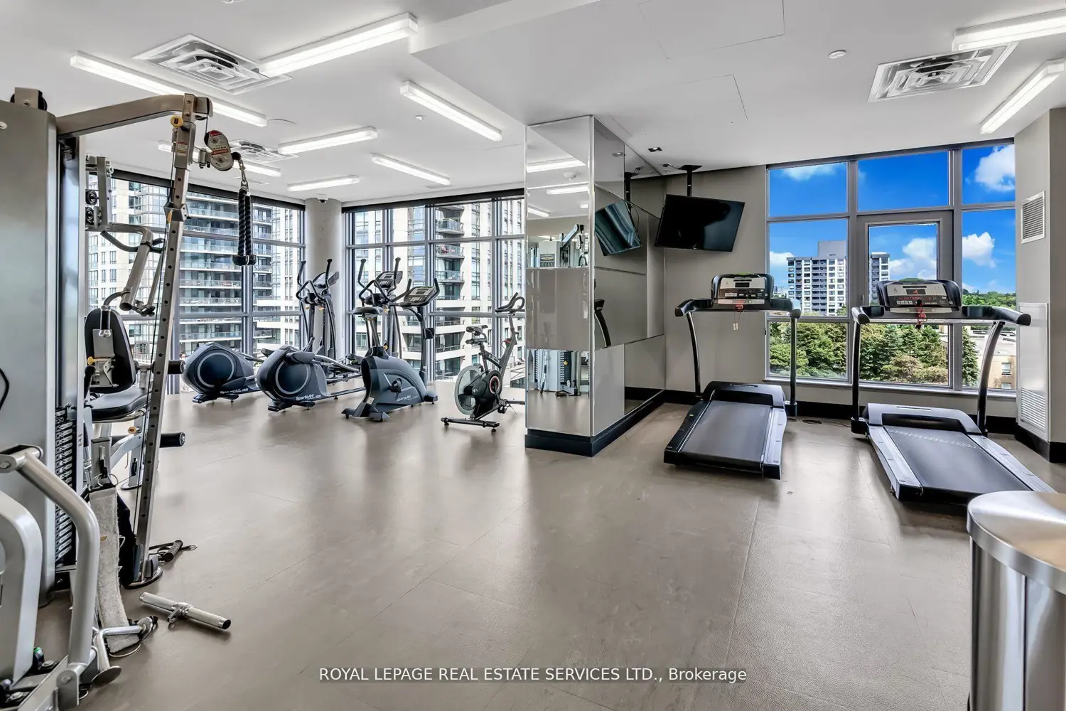 Additional image 12 of 501 St Clair Avenue 1104