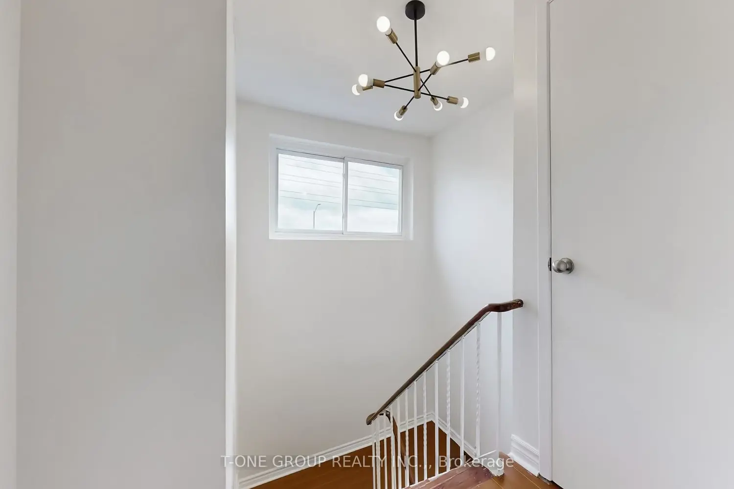 Additional image 9 of 3025 Cedarglen Gate 75
