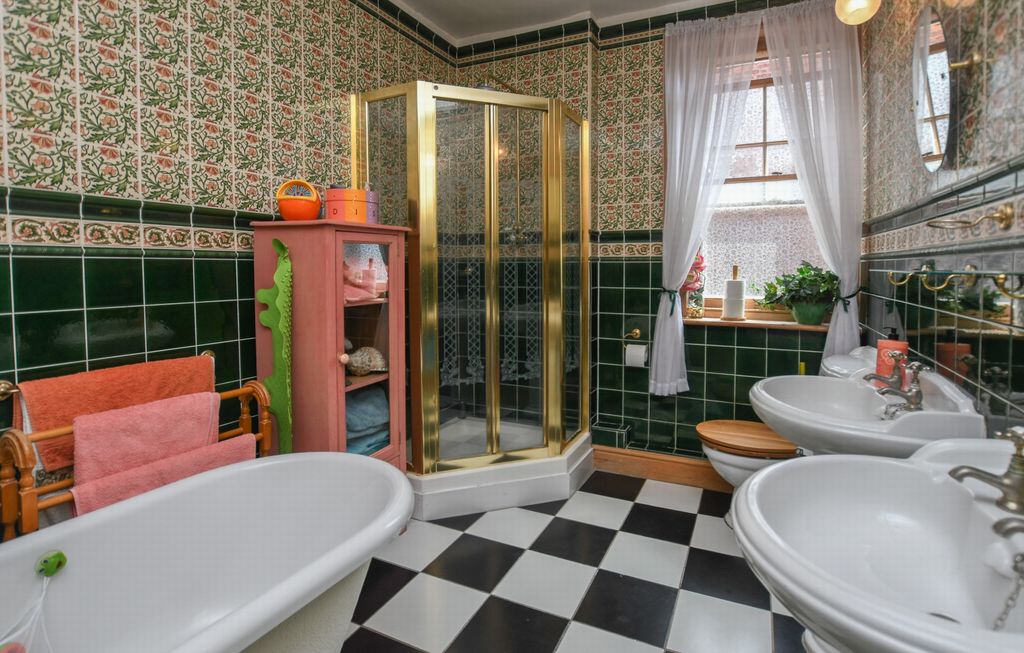 Additional image 20 of 6 bed detached house for saleSalisbury Road, Dover CT16