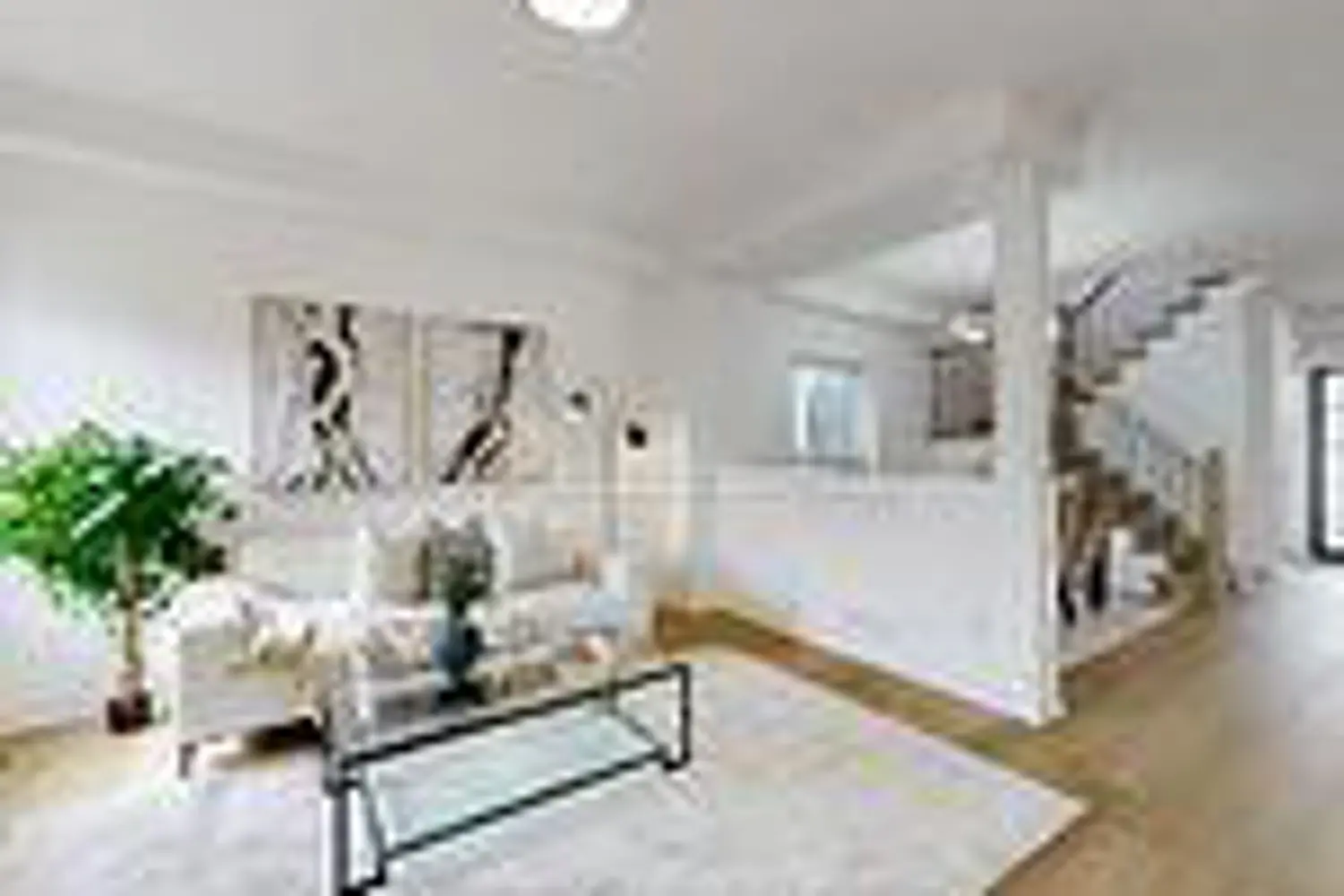 1303 Macinally Court photo 2