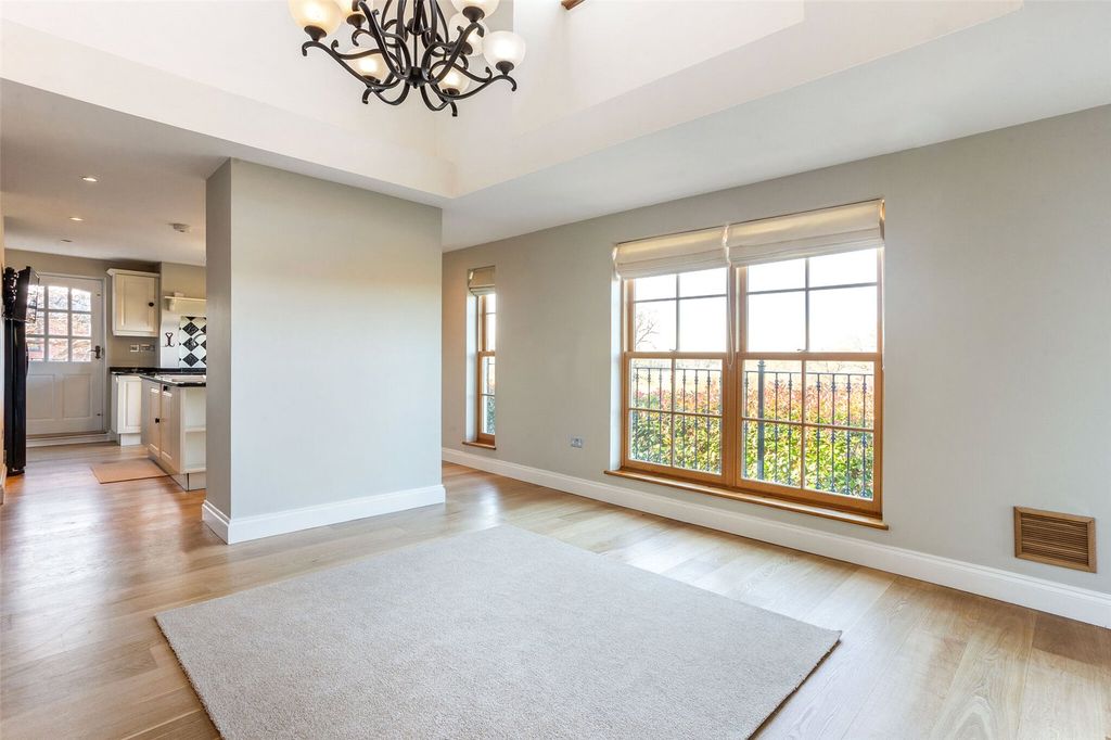 Additional image 25 of 5 bed detached house for saleNorthcroft Close, Egham TW20