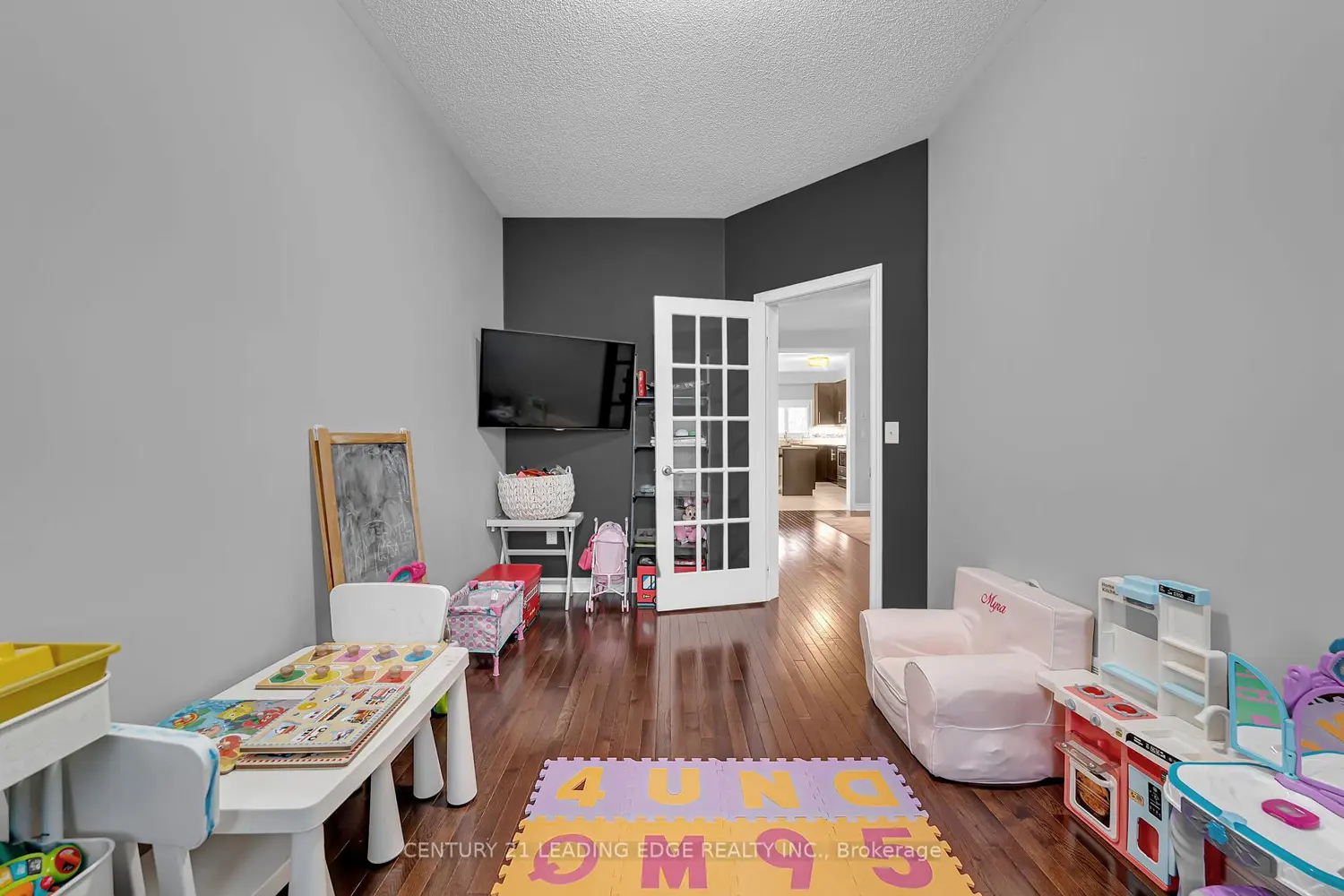Additional image 11 of 1727 Carousel Drive