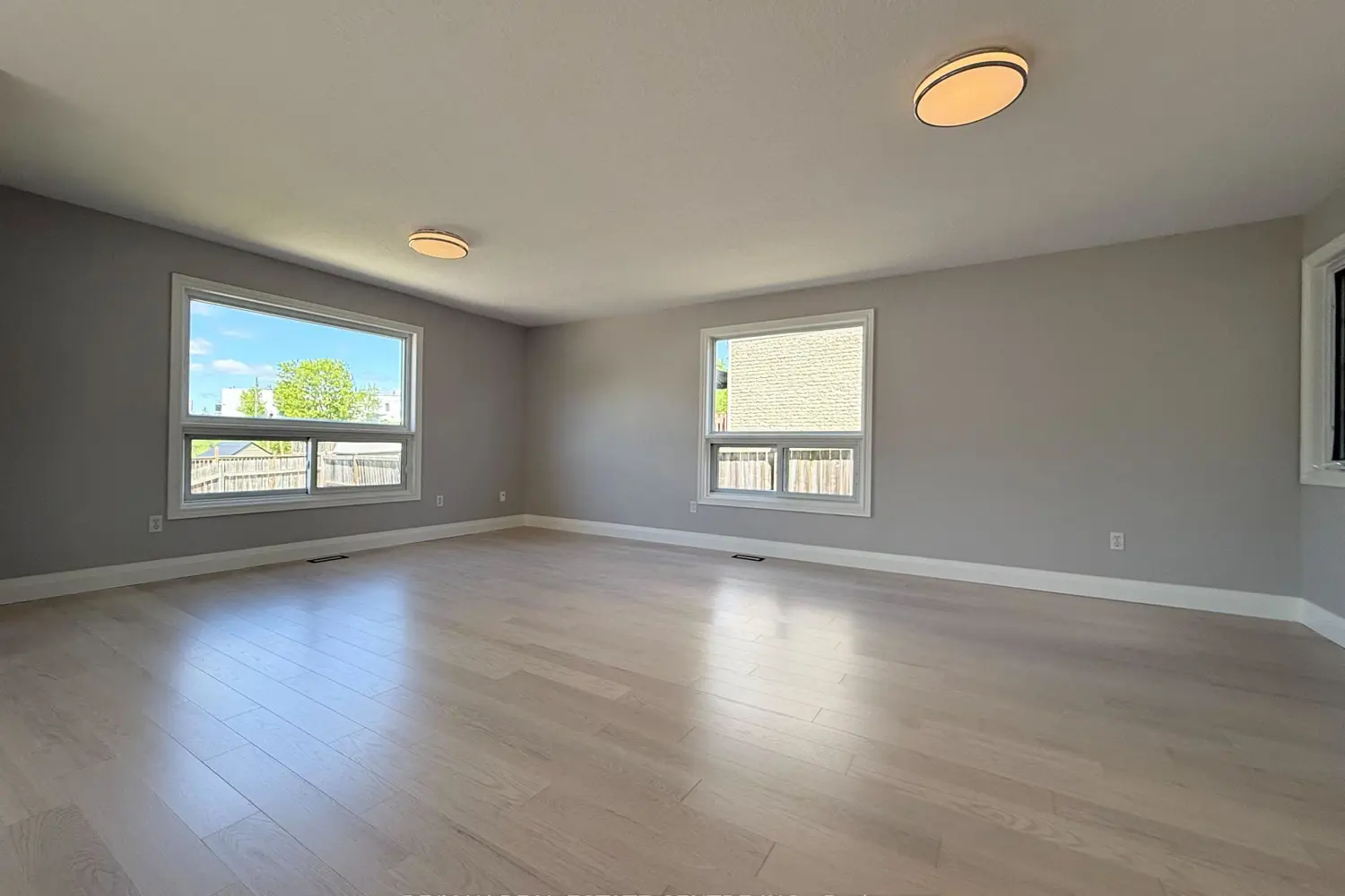 125 Flaherty Drive photo 5