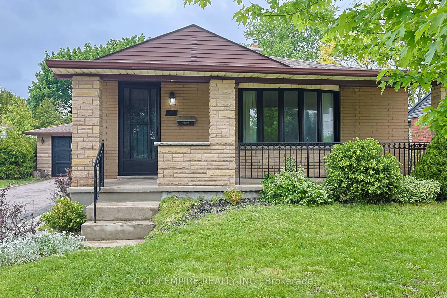 Additional image 3 of 54 Tweedsmuir Avenue