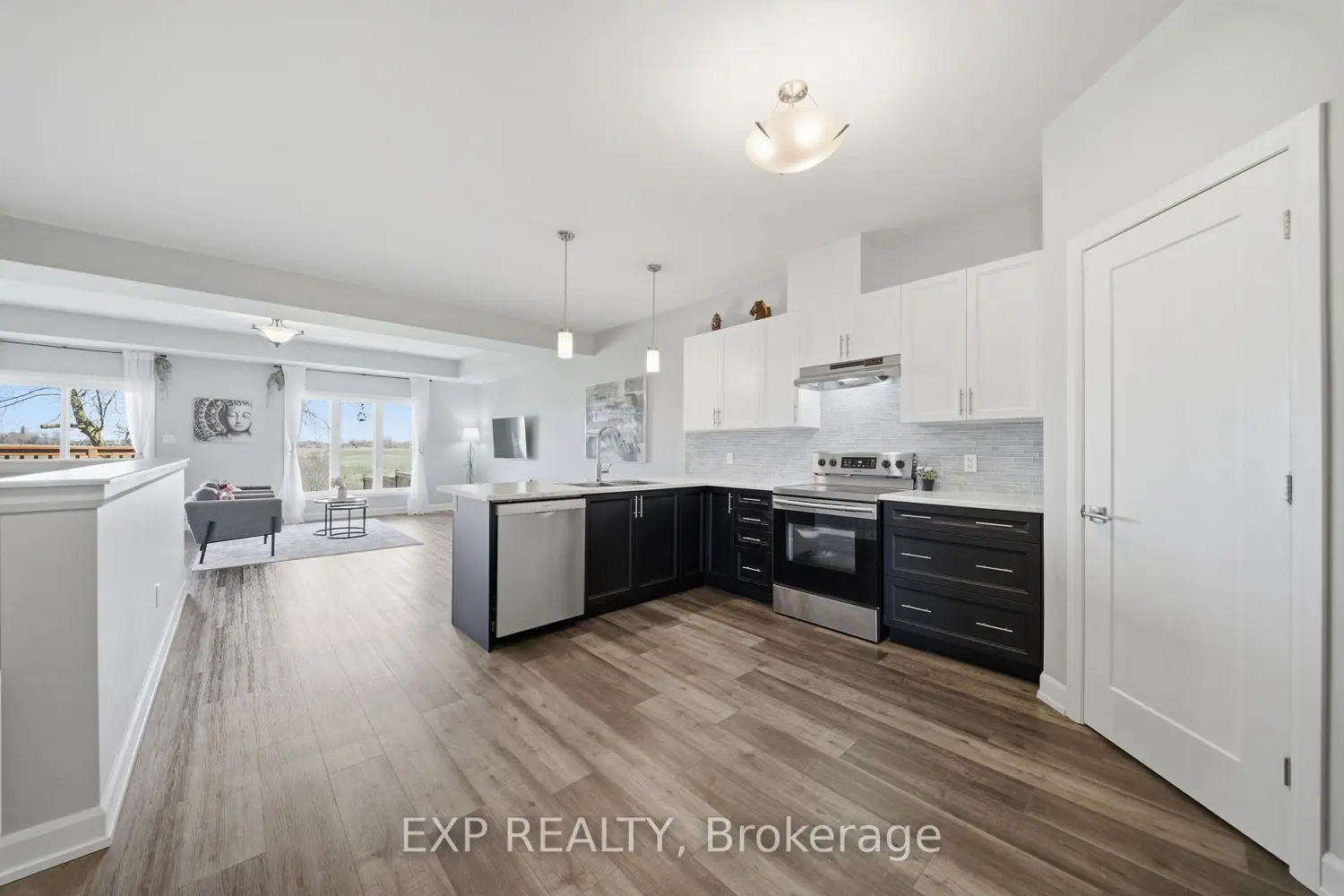 451 Lancaster Lane photo 3