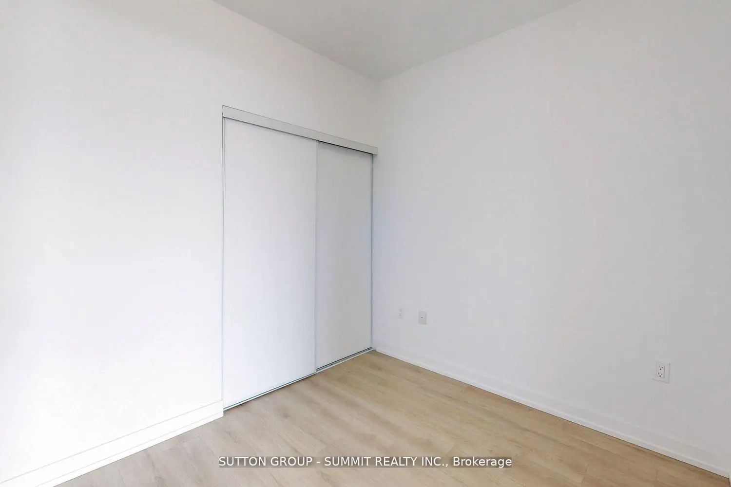 Additional image 13 of 1195 The Queensway Street 801