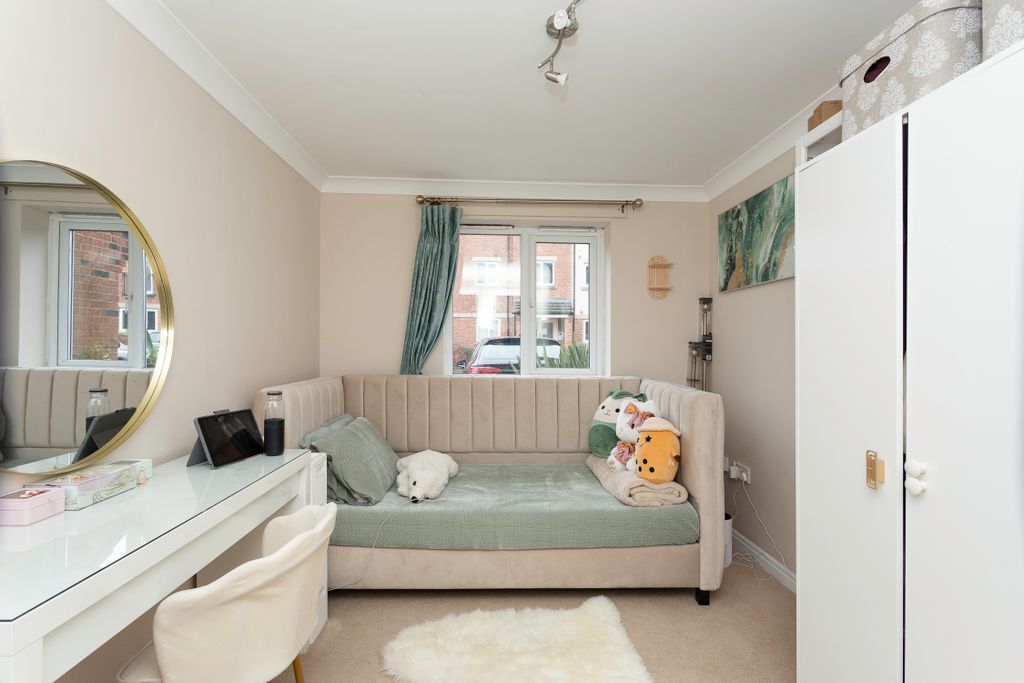 Additional image 10 of 2 bed flat for saleBlackthorn Drive, Huddersfield HD3