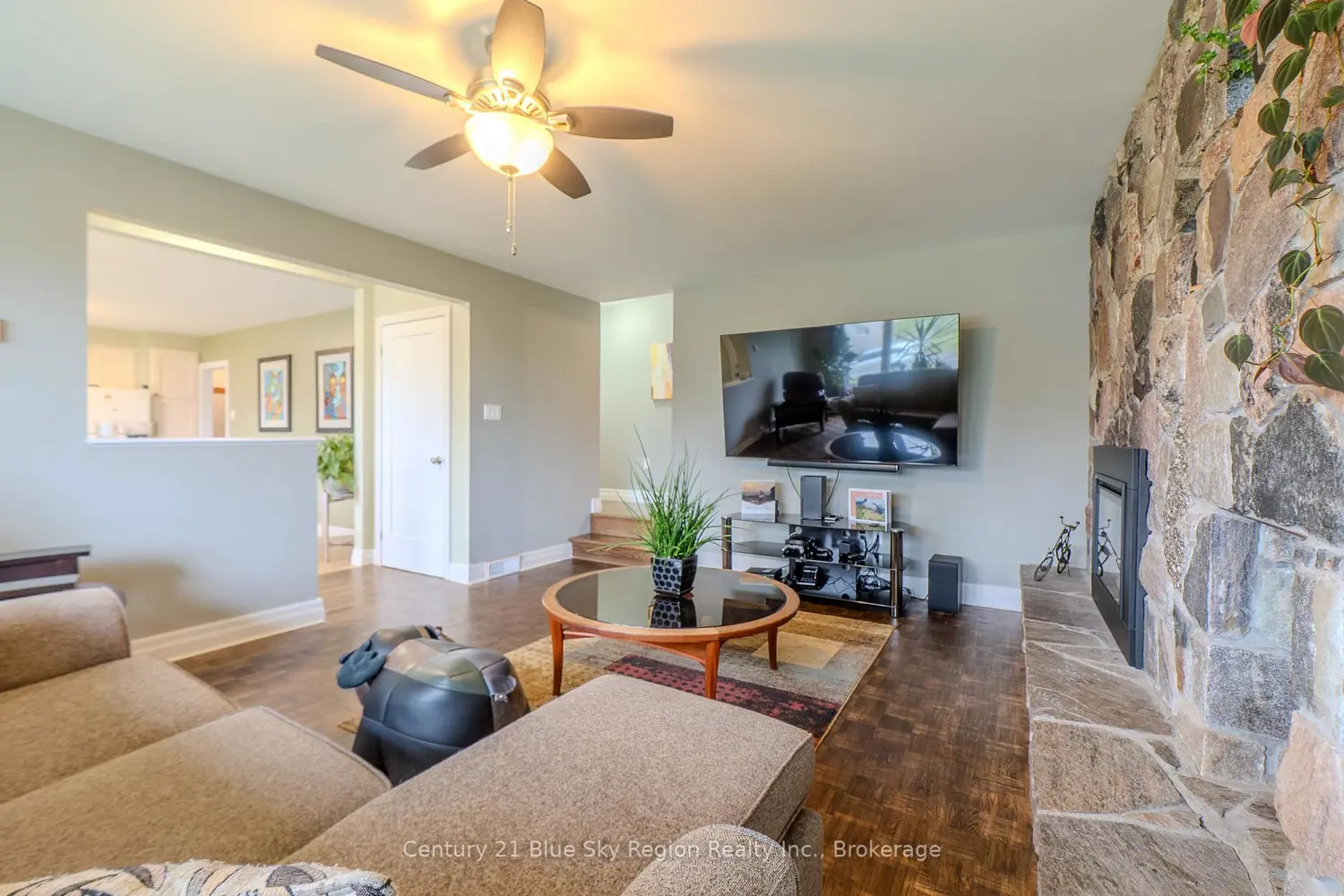 Additional image 8 of 1052 Copeland Street