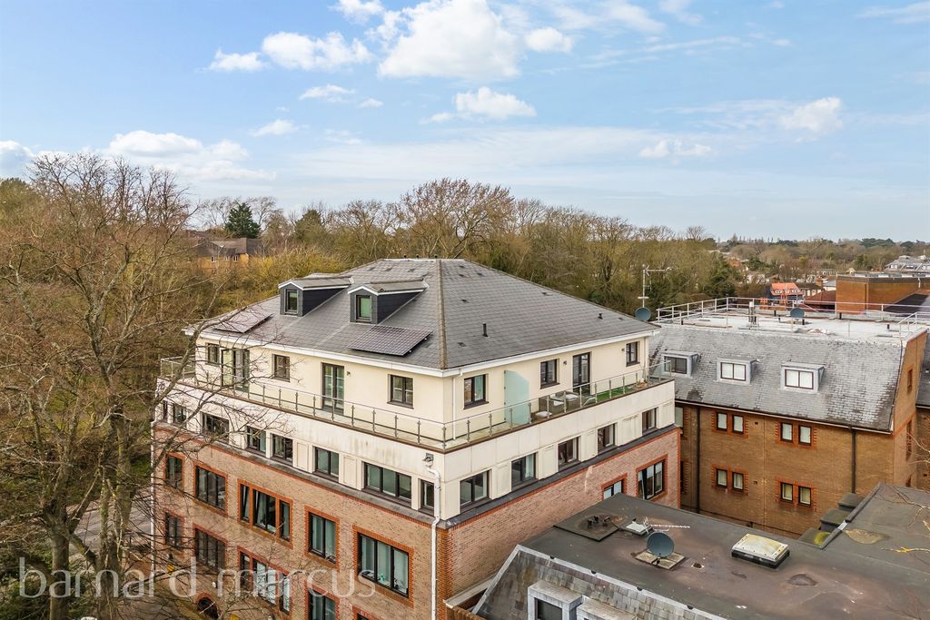 Additional image 13 of 2 bed flat for saleSouth Street, Epsom KT18