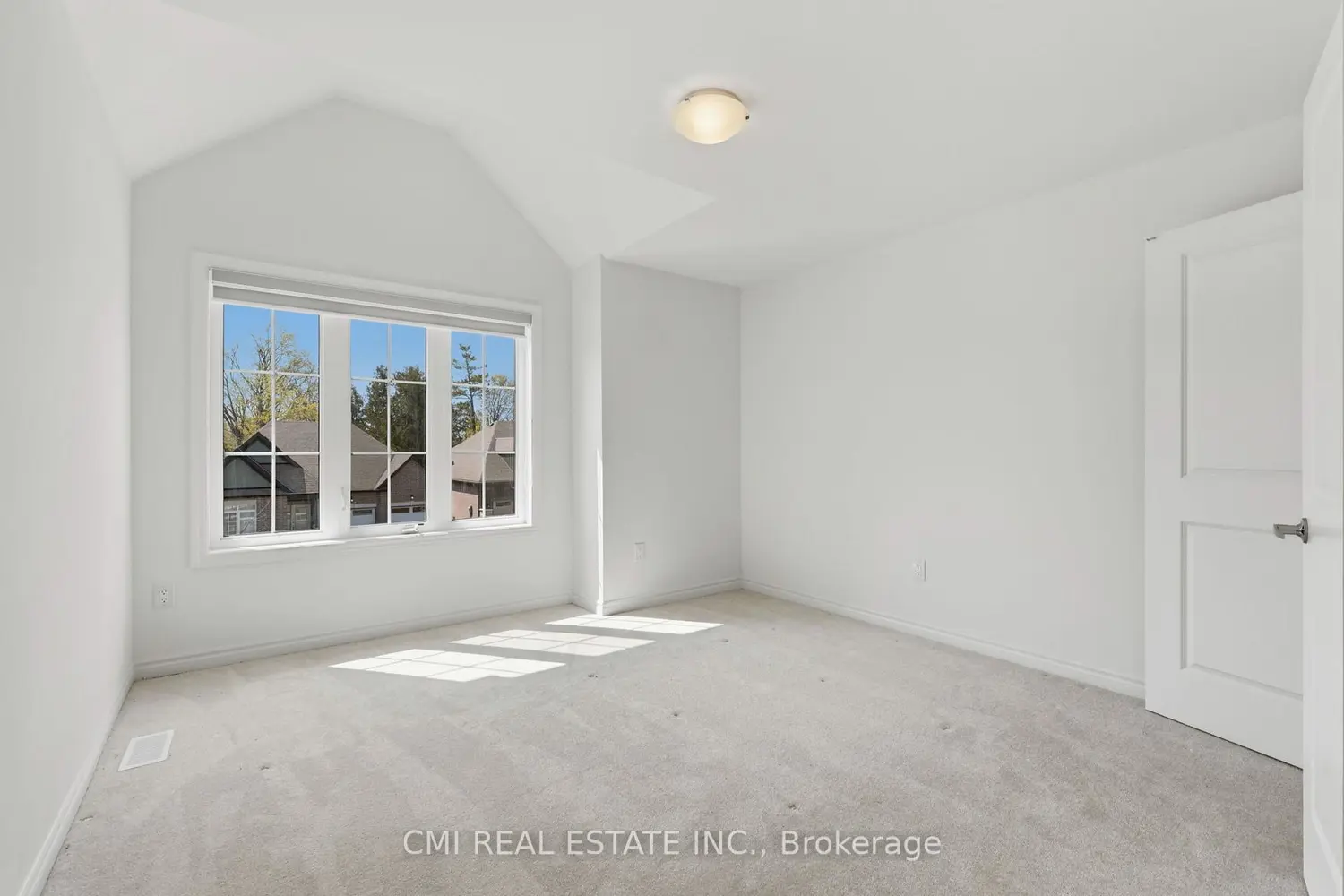 Additional image 12 of 20 Hillcroft Way