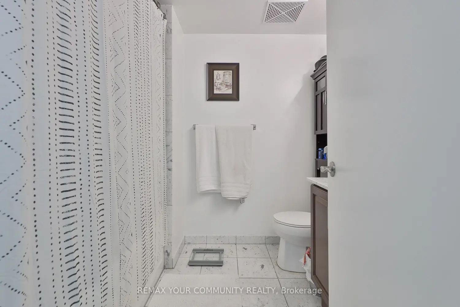 Additional image 4 of 8 Scollard Street Ph 201