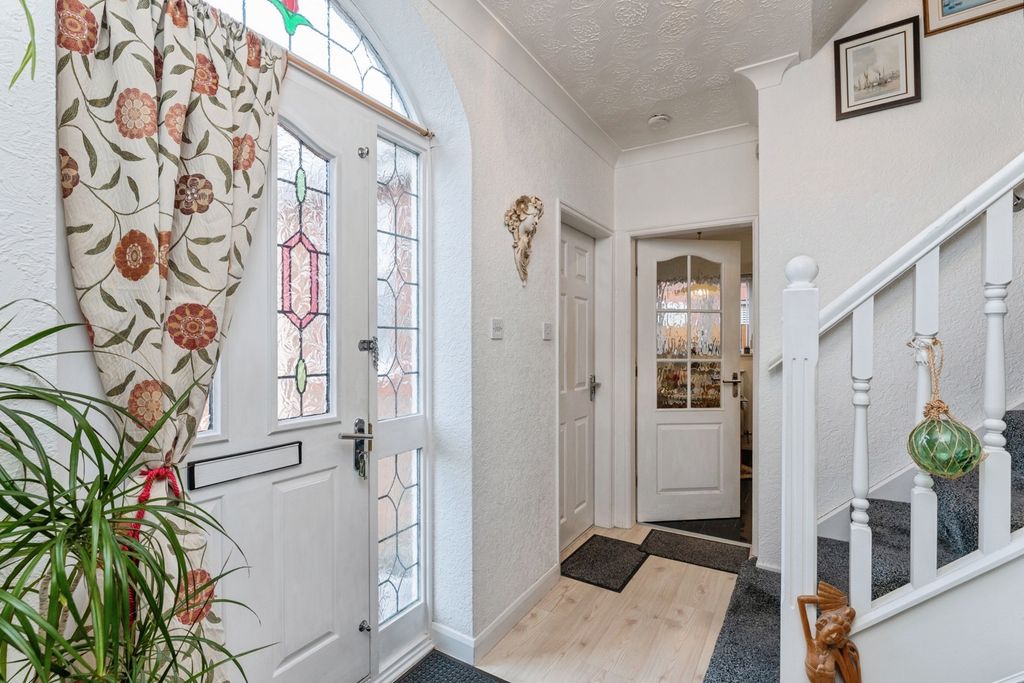 Additional image 14 of 4 bed detached house for saleManor Park Drive, Great Sutton, Ellesmere Port, Cheshire CH66