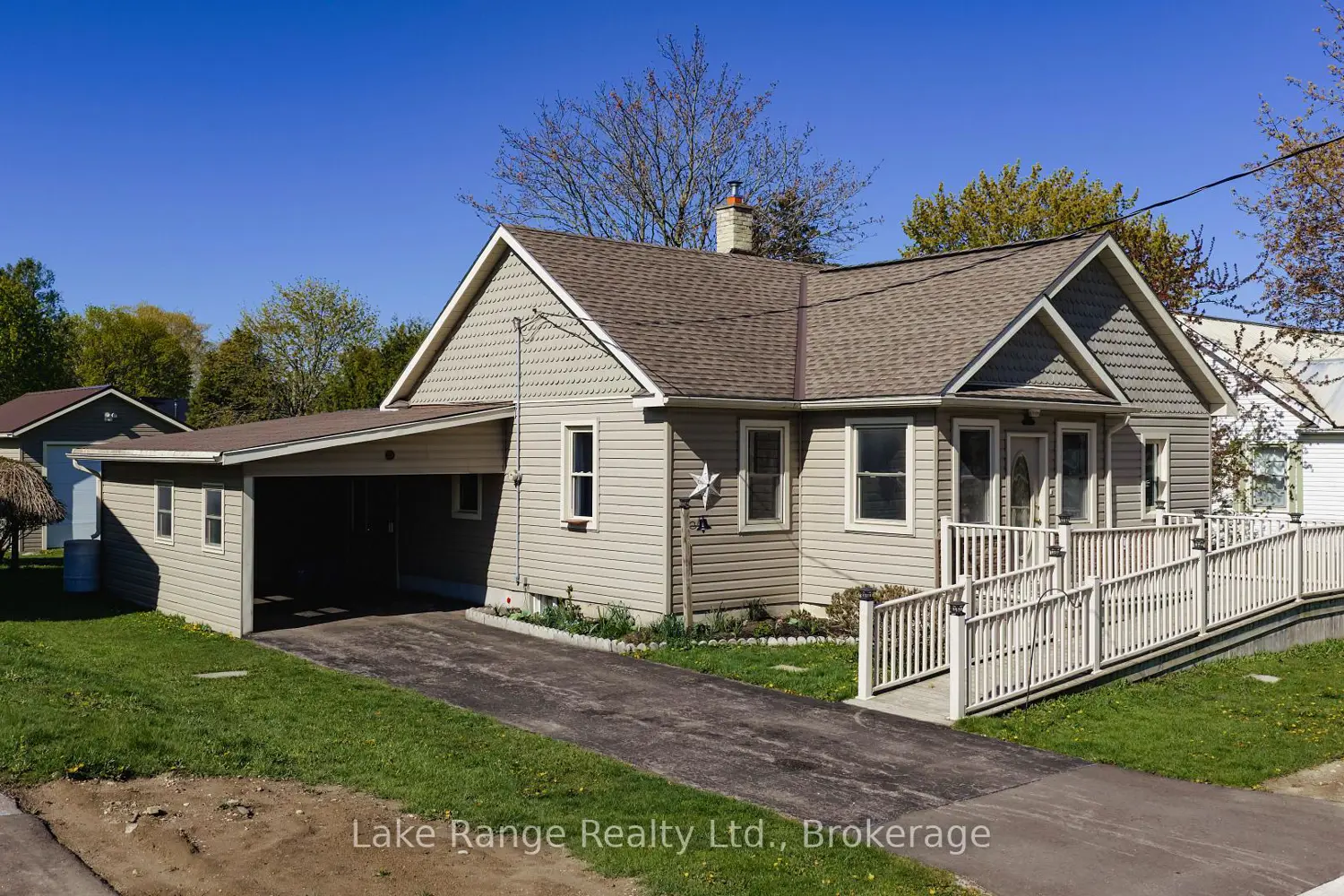 524 Gough Street photo 2