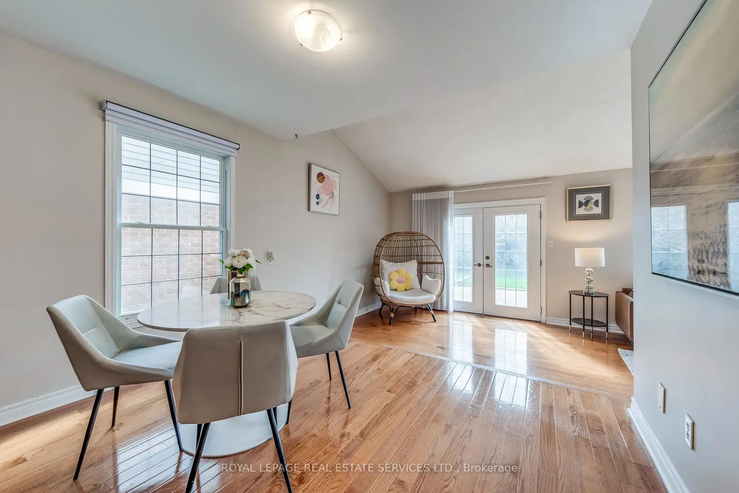 Additional image 11 of 3390 Chartrand Crescent