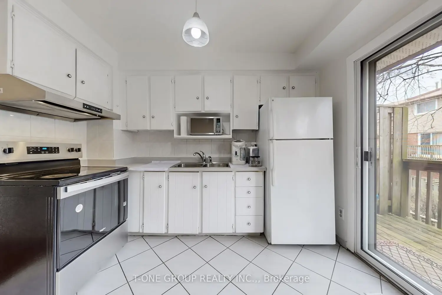 Additional image 6 of 3025 Cedarglen Gate 75