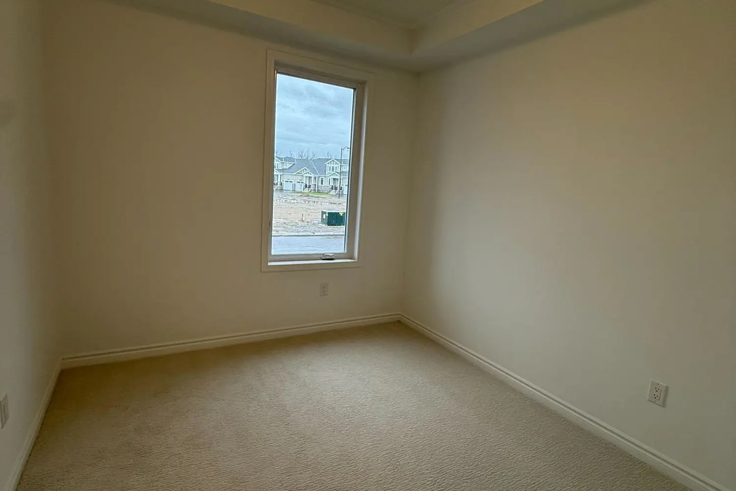 712 Keast Place photo 3