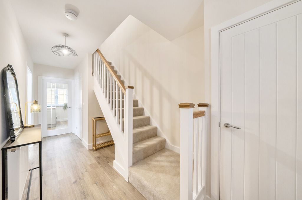 Additional image 7 of 4 bed semi-detached house for saleHeritage Place, North Stoneham Park, North Stoneham, Eastleigh SO50
