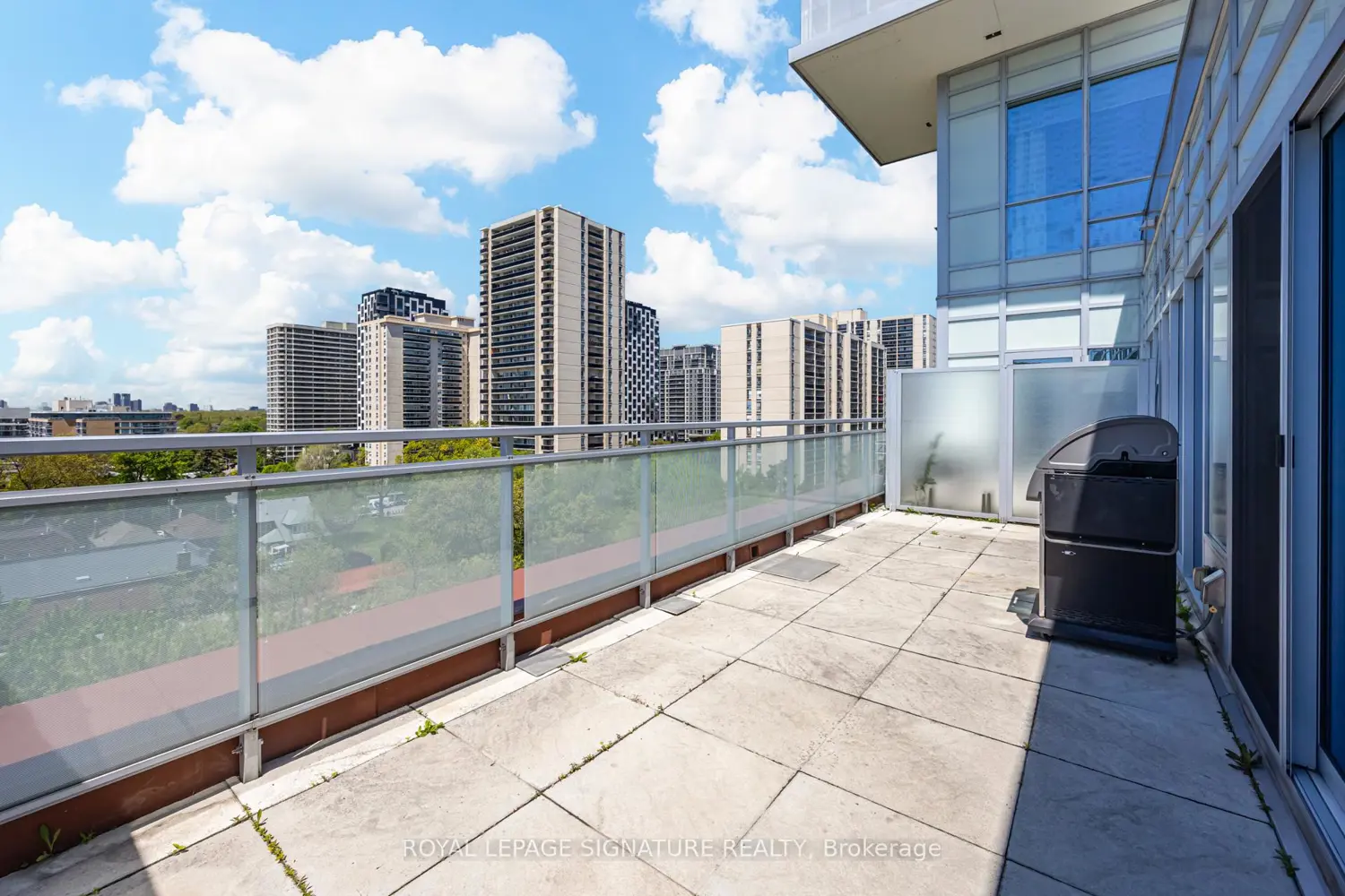 Additional image 19 of 1830 Bloor Street 920