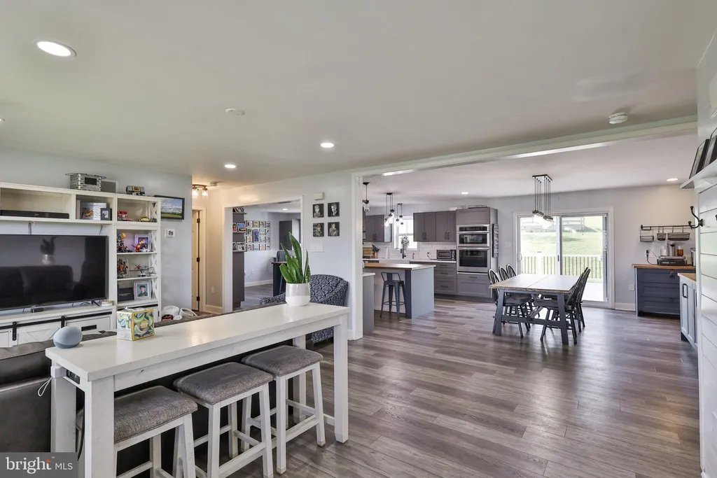 Additional image 5 of 8738 Cardinal Rd, New Tripoli, PA 18066