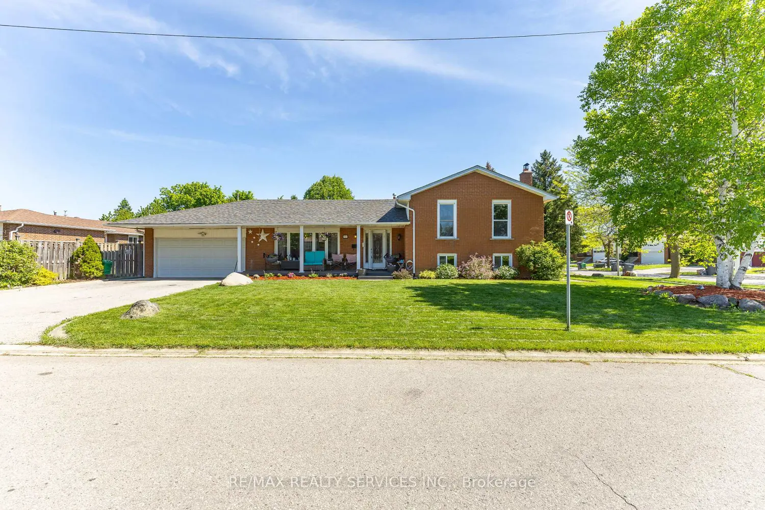 84 Marchbank Crescent