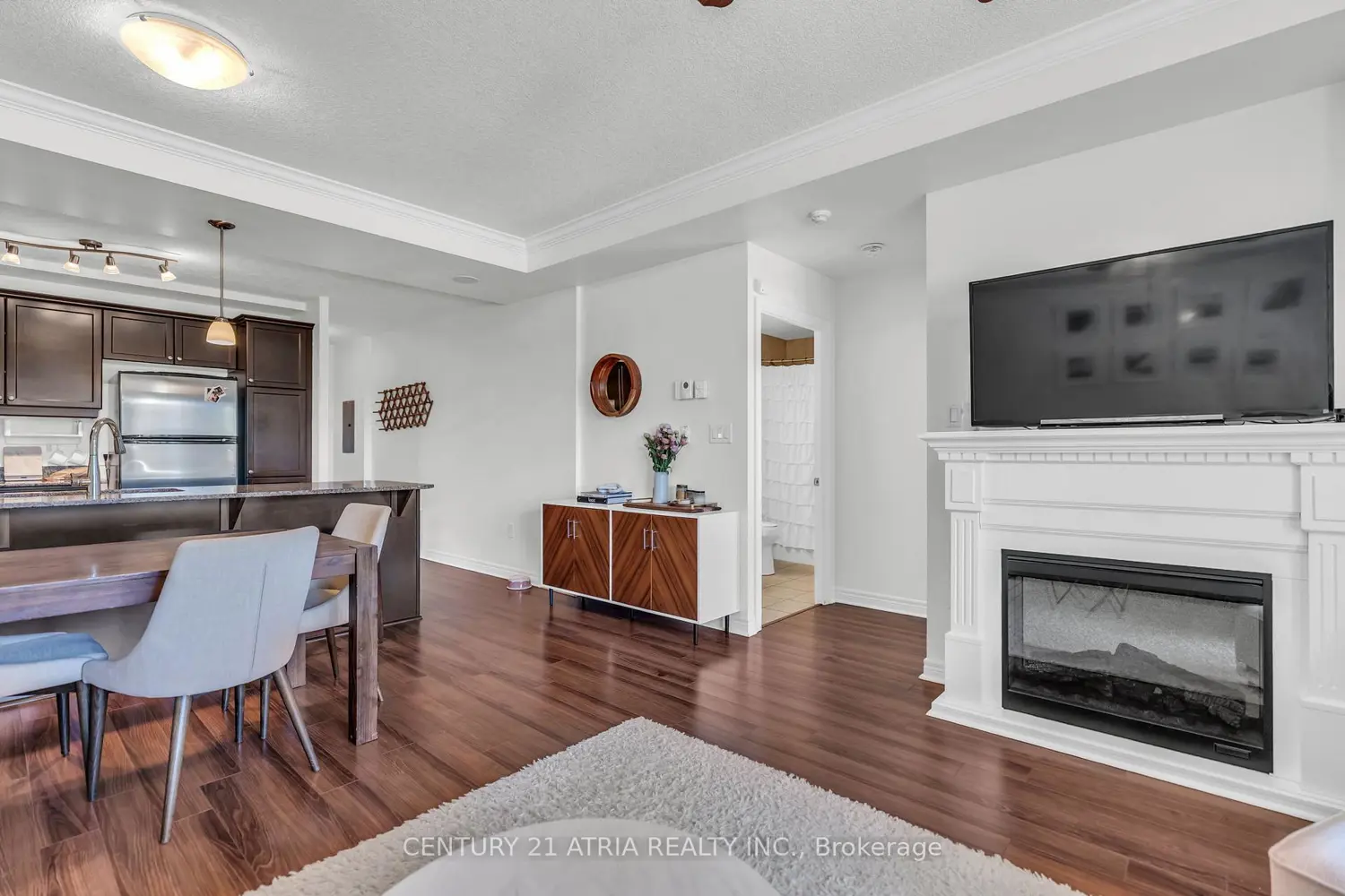 1030 Coronation Drive 101 photo 4